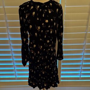 Velvet by Graham & Spencer Black Floral Long Sleeve Dress Size Medium